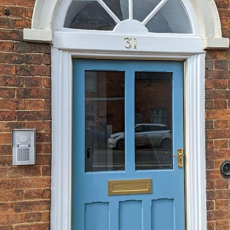 31 High Street - Modern & Stylish 2-Bed Apartment - Inc Parking Husbands Bosworth Екстериор снимка