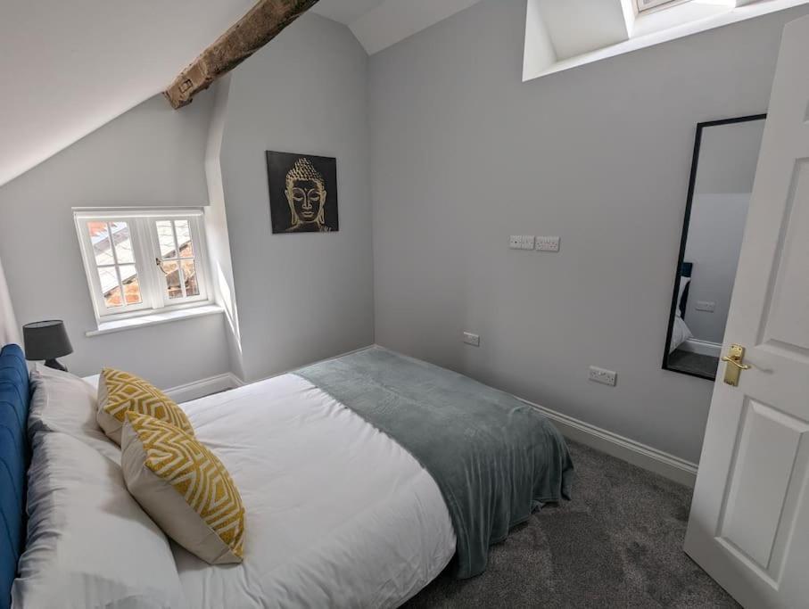 31 High Street - Modern & Stylish 2-Bed Apartment - Inc Parking Husbands Bosworth Екстериор снимка