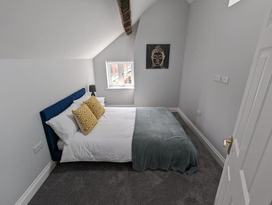 31 High Street - Modern & Stylish 2-Bed Apartment - Inc Parking Husbands Bosworth Екстериор снимка